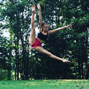 Meet your Posher, Maya